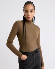Fitted Long-Sleeve Mock-Neck Tee