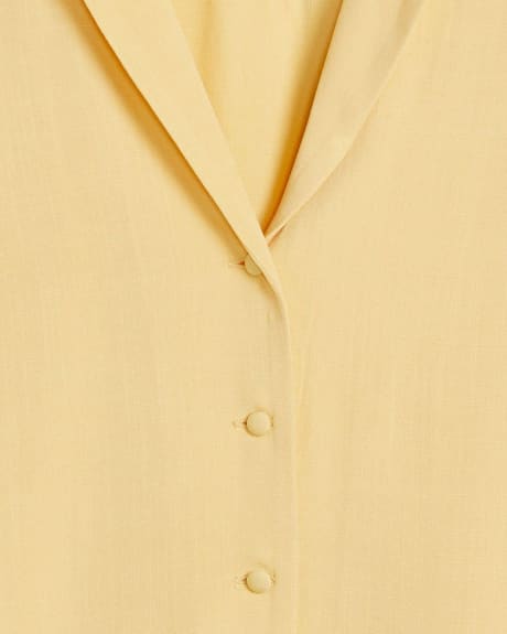 Crosshatch Challis Button-Down Short Sleeve Blouse with Shirt Collar