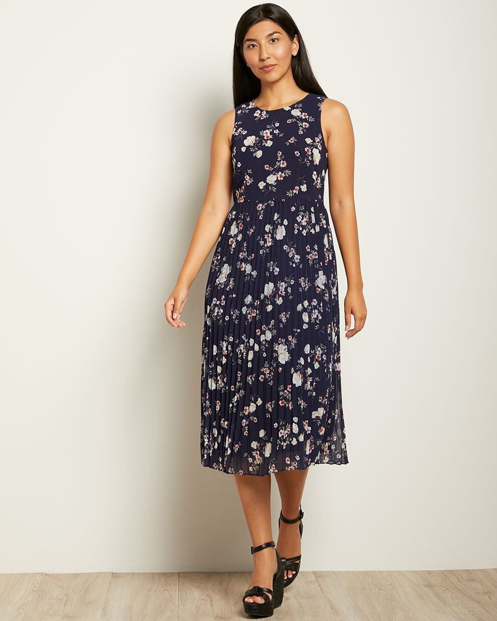 Fit And Flare Pleated Floral Maxi Dress RW&CO.