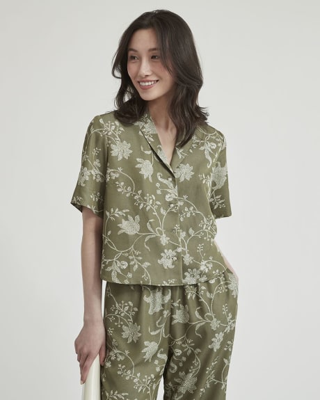 Short-Sleeve Buttoned-Down Twill Blouse