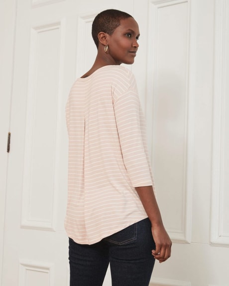 3/4 Sleeve Tunic with Pleated Back