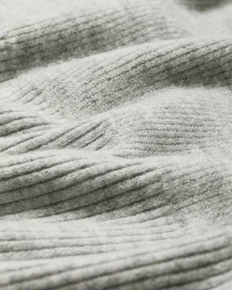 Long-Sleeve Mock-Neck Ribbed Pullover
