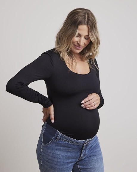 Long-Sleeve Scoop-Neck Top - Thyme Maternity
