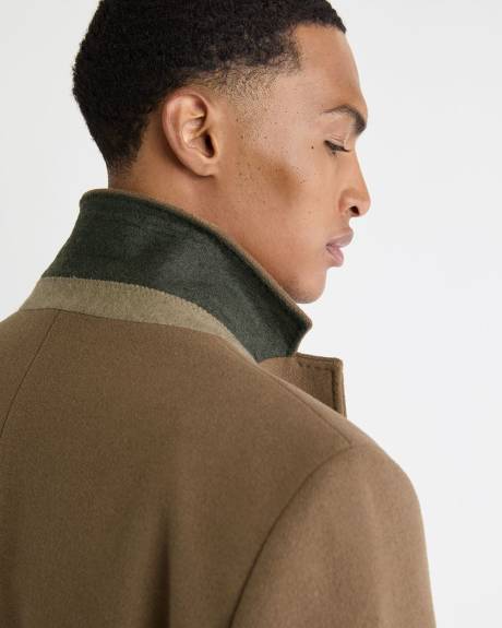 Classic Wool Coat with Tailored Collar