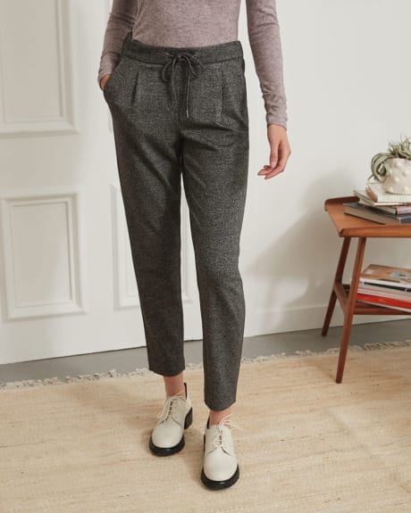 Knitted Mid-Rise Jogger Pant - 29"