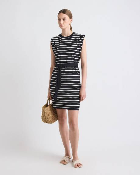 Extended-Sleeve Dress with Removable Belt