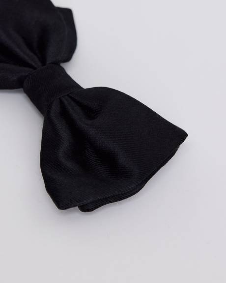 Solid Bow Tie