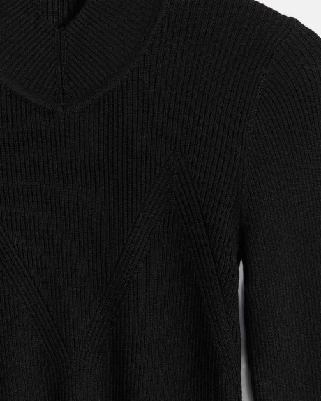 Ribbed Mock-Neck Long-Sleeve Sweater with Zig Zag Stitch