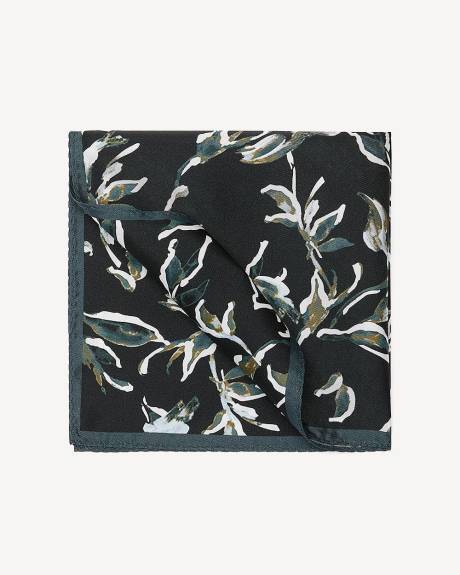 Mouchoir Noir à Motif Feuillagé
