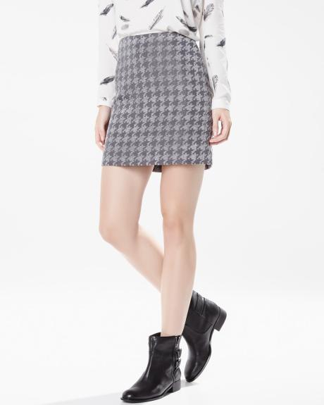 Short houndstooth jacquard skirt | RW&CO.