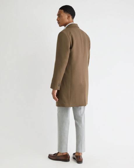 Classic Wool Coat with Tailored Collar