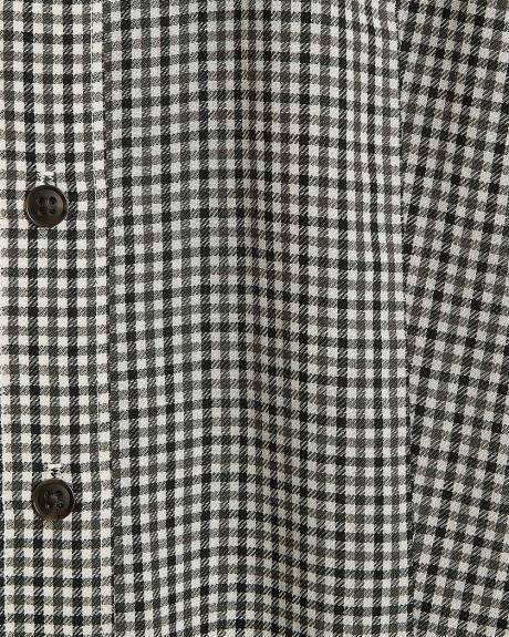 Plaid Long-Sleeve Buttoned-Down Blouse