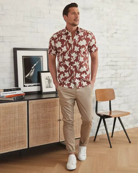 Tailored Fit Bold Print Short-Sleeve Shirt