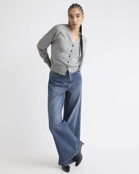 Long-Sleeve V-Neck Cardigan