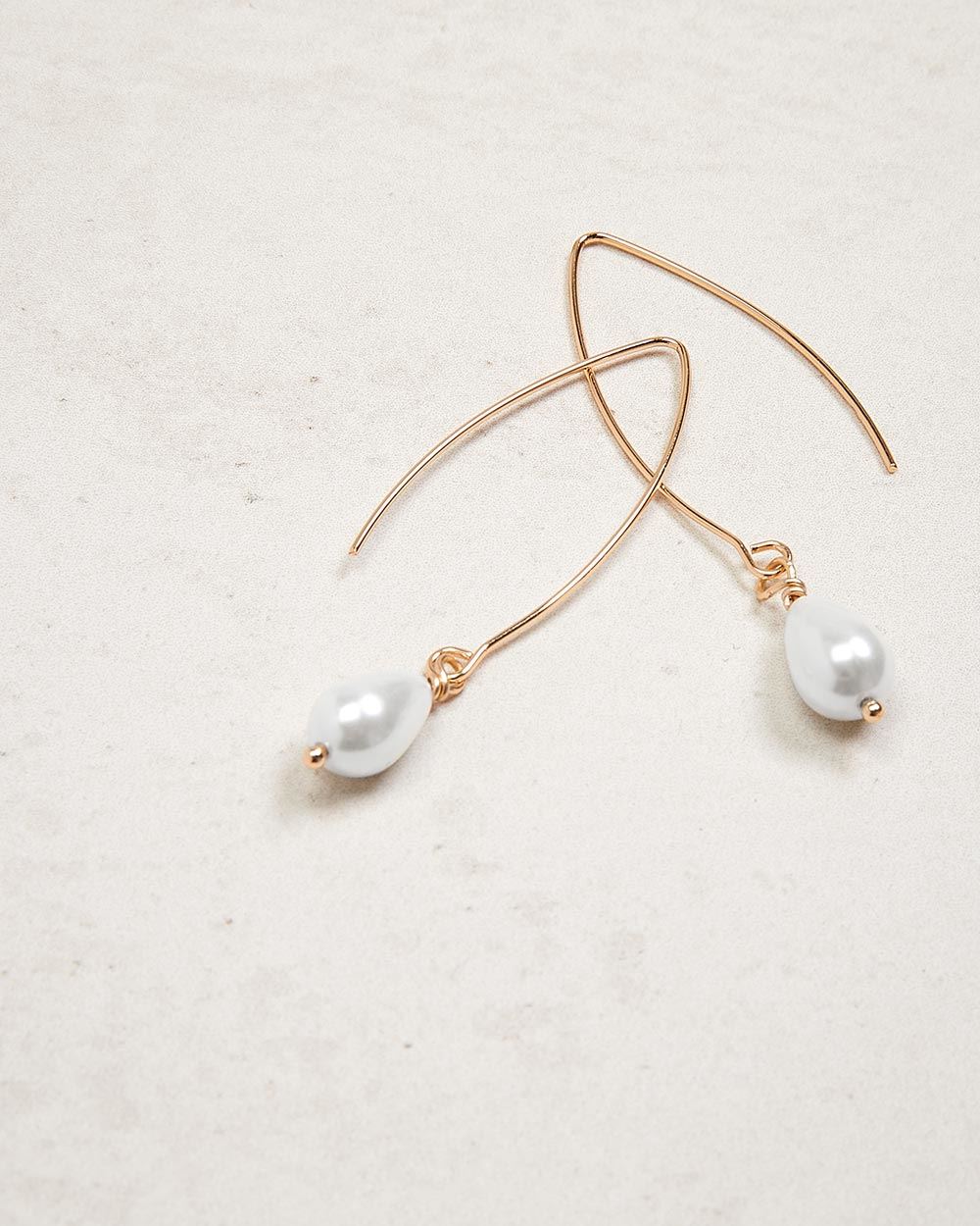 Pearl Drop Stick Earrings | RW&CO.