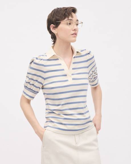 Polo Ray&eacute; &agrave; Col V et Manches aux Coudes Bouffantes