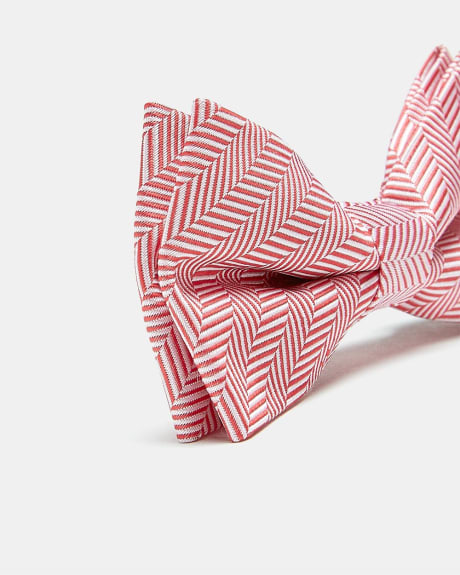 Dark Pink Bow Tie with Herringbone Print