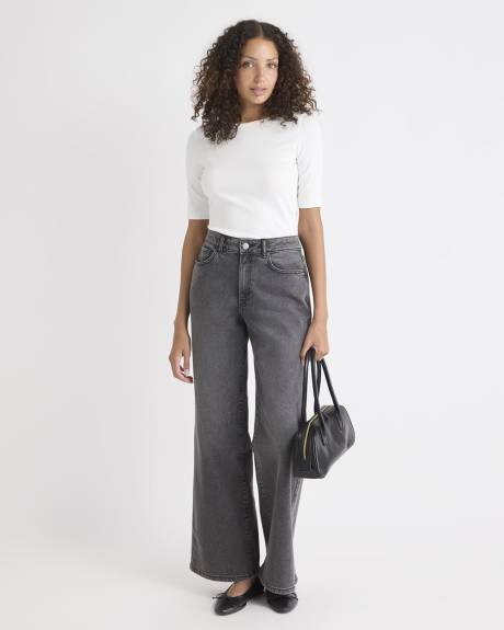 Elbow-Sleeve Crew-Neck Fitted Tee