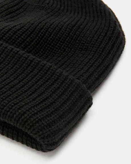 Ribbed Knitted Beanie
