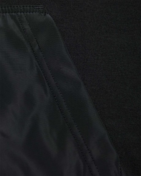 Chandail Kangourou Noir en Tricot Épais avec Empiècements en Nylon
