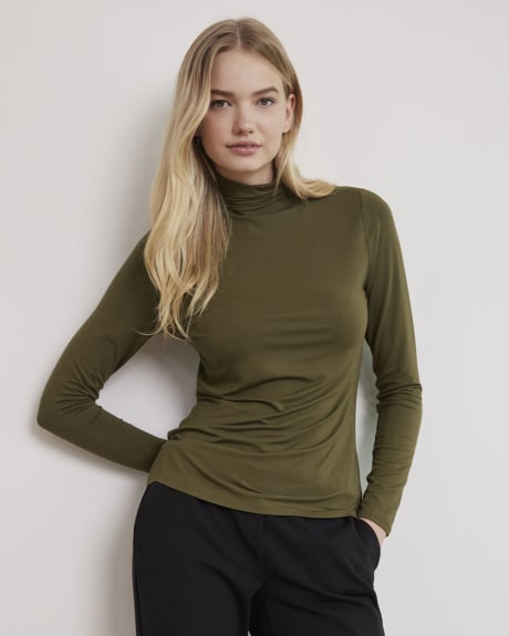 Fitted Long-Sleeve Mock-Neck Tee