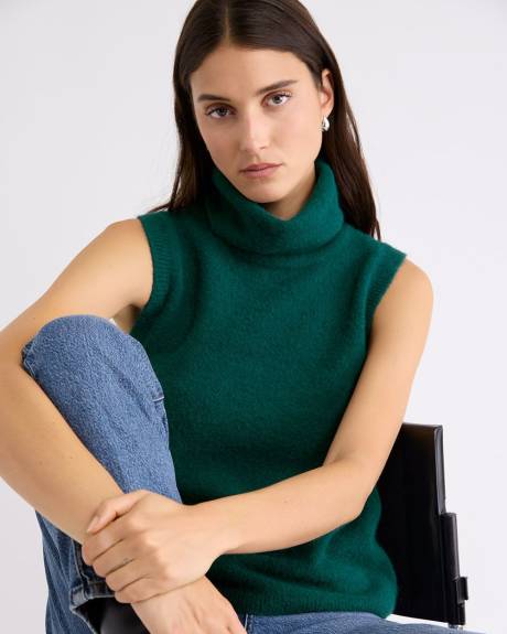 Veste Sans Manches à Col Roulé en Tricot Pelucheux