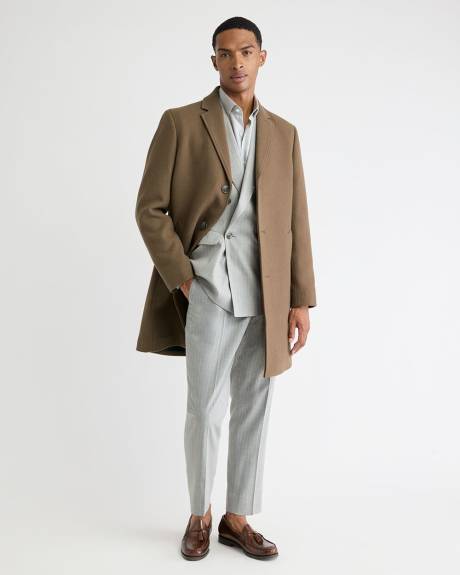 Classic Wool Coat with Tailored Collar