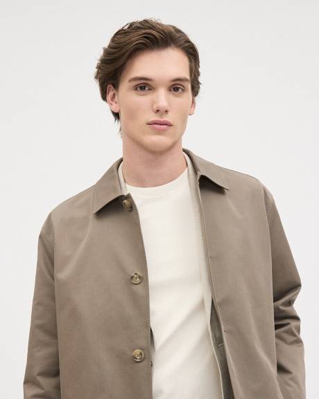 Manteau Mackintosh Classique en Serg&eacute; &agrave; Col Chemisier