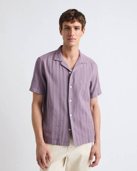 Chemise Texturée à Manches Courtes et Col Camp