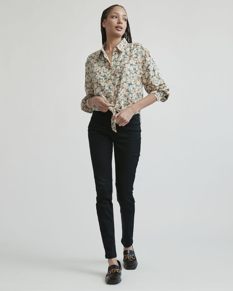 Long Sleeve Buttoned Blouse with Front Tie