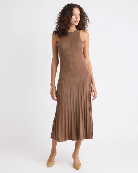 Sleeveless Midi Sweater Dress