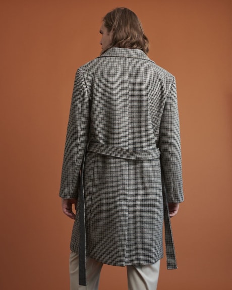 Gender-Neutral Classic Wool Coat