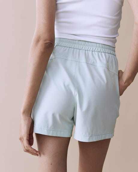 Athleisure Shorts with Drawstring