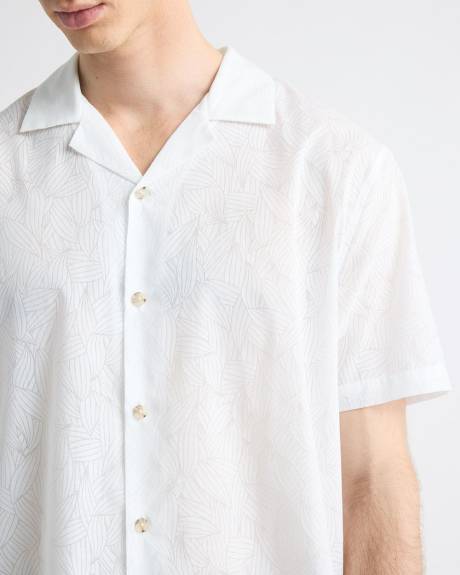 Short-Sleeve Shirt with Camp Collar with Tonal Pattern