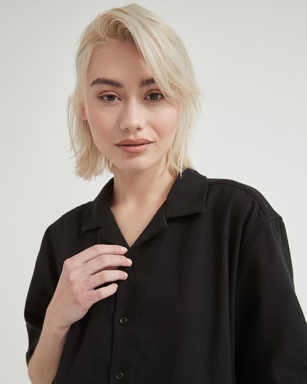 Gender-Neutral Short-Sleeve Camp-Collar Shirt | RW&CO.