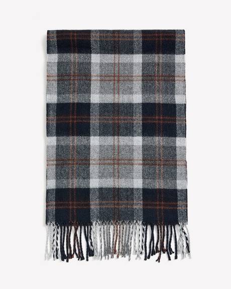 Plaid Scarf with Fringes