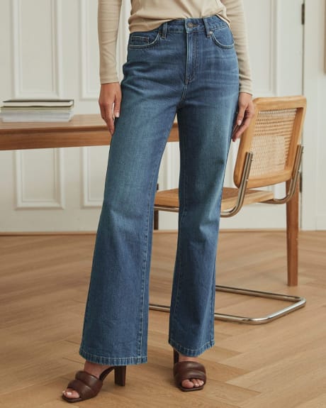 Medium Wash High-Waist Wide Leg Jeans - 31.5"