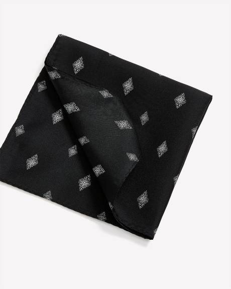 Handkerchief with Diamond Pattern