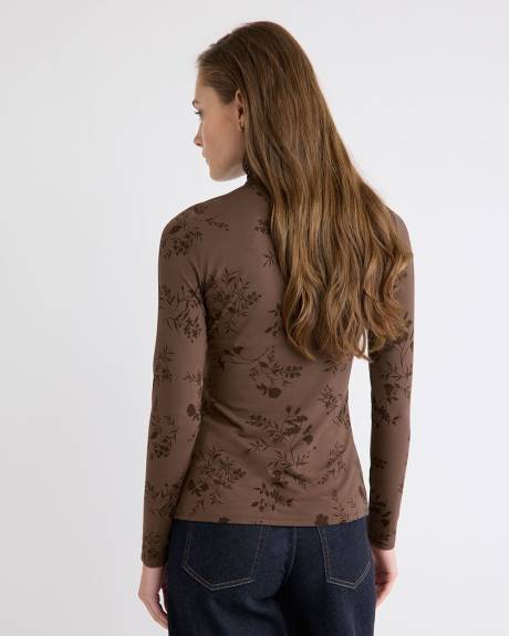 Fitted Long-Sleeve Mock-Neck Tee