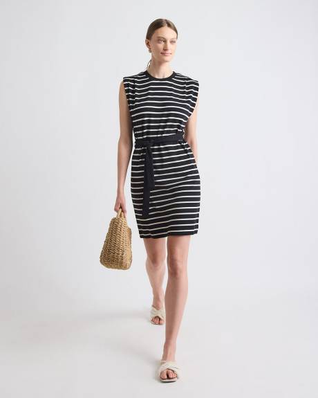 Extended-Sleeve Dress with Removable Belt