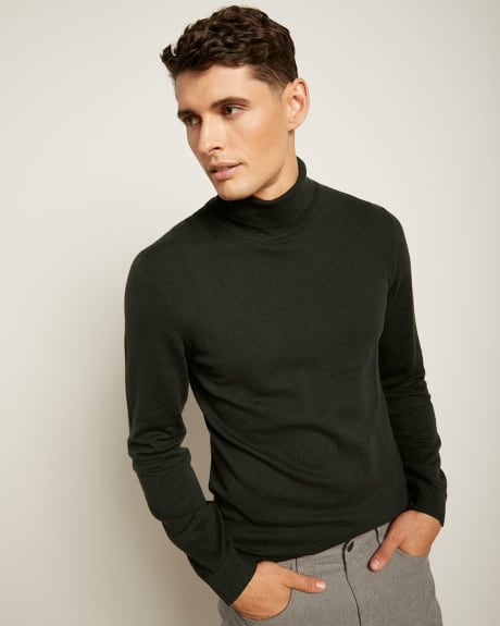 Lightweight Turtleneck Sweater