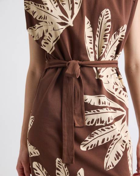 Extended-Sleeve Dress with Removable Belt