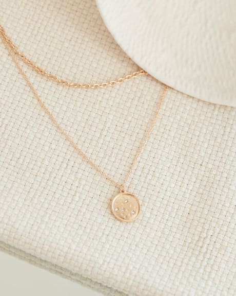 Short Two-Row Necklace with Stars Disc Pendant