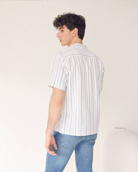 Chemise Texturée à Rayures à Manches Courtes et Col Camp