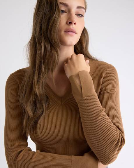 Long-Sleeve V-Neck Ribbed Pullover