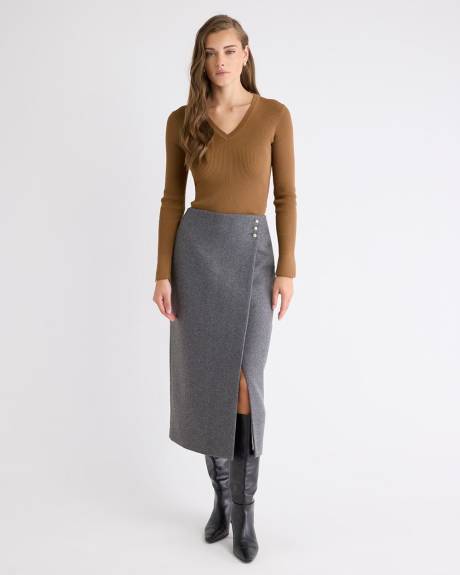 Long-Sleeve V-Neck Ribbed Pullover