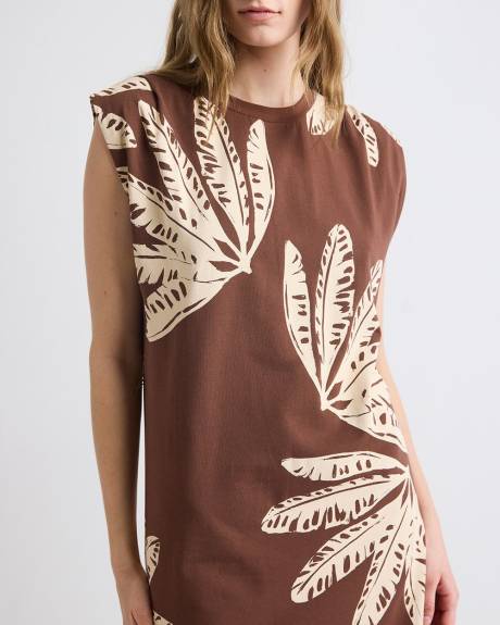 Extended-Sleeve Dress with Removable Belt