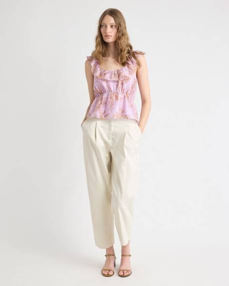 Sleeveless U-Neck Empire-Cut Blouse with Ruffles