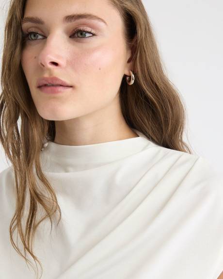 Haut Drapé à Manches Très Courtes et Col Rond