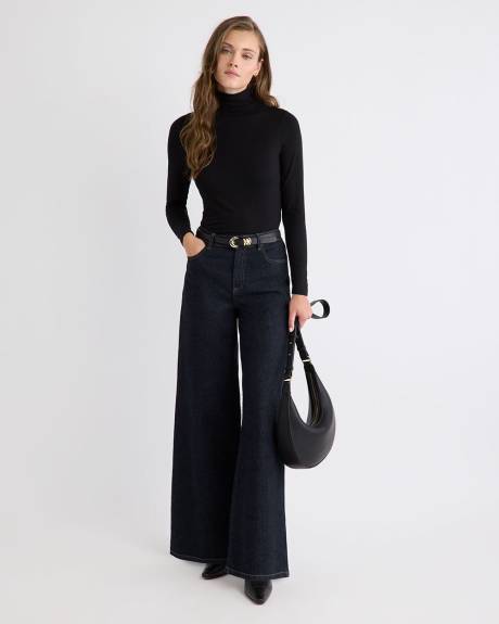 T-Shirt Ajusté à Manches Longues et Col Montant